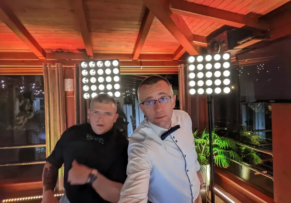 Ile kosztuje DJ na studniówkę? Sprawdź ceny i oferty DJ-ów