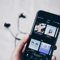 Spotify w Polsce od kiedy? Odkryj historię i rozwój platformy