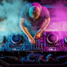DJ set co to: jak stworzyć idealny set i uniknąć najczęstszych błędów
