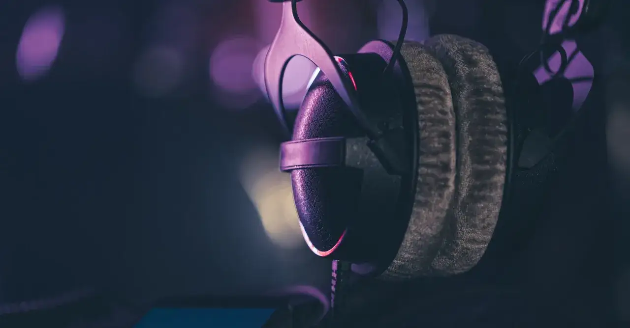 Zdjęcie Jak znaleźć podkład muzyczny, który wzbogaci Twoje projekty?